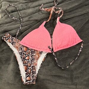 Snake skin hot pink sexy bikini nwt size medium top bottom